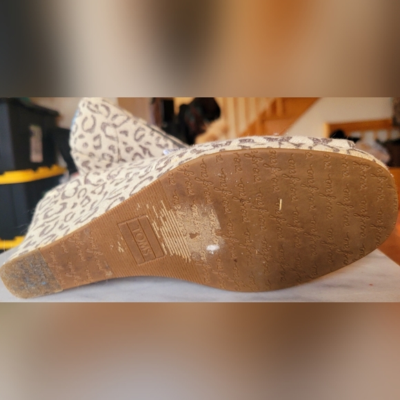 Tom's leopard wedge sandal - Picture 4 of 4